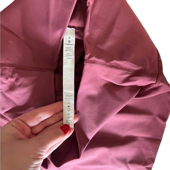 Lululemon Wunder Under Leggings 8 - Picture 3 of 4